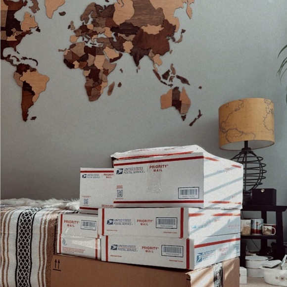 ✈️Meet your Posher, Amber✈️ - Picture 11 of 13